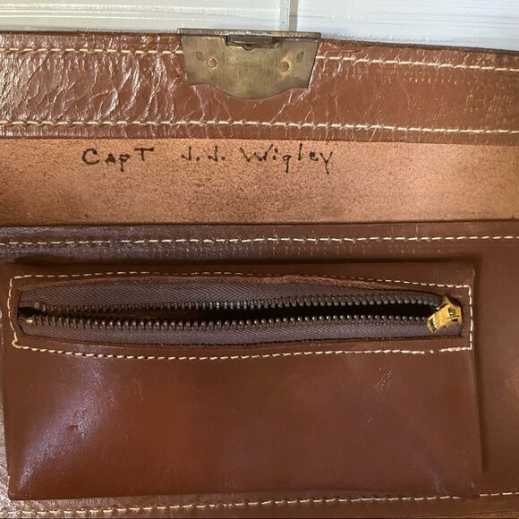 Vintage Fudo leather camera (?) padlock bag - Picture 7 of 7